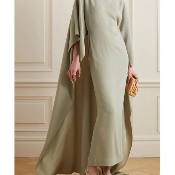 Taller Marmo
Women's Green leggera Cape-effect Crepe Gown - Picture 3 of 9